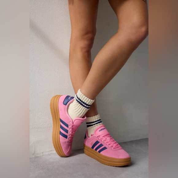 adidas Shoes - NWT Adidas VL Court Bold Platform Sneakers Bliss Pink / Dark Blue Gold Size 6.5